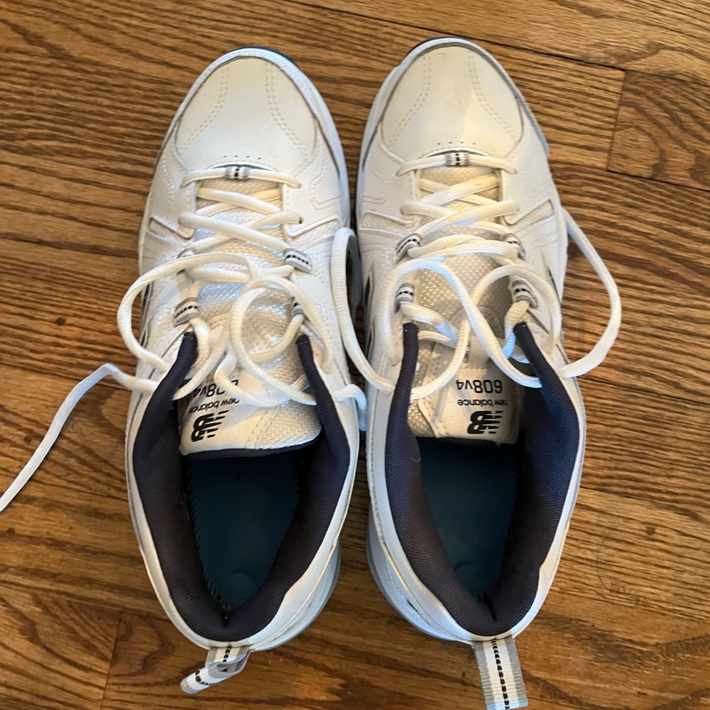 New Balance 608 Shoes 8.5 4e wide